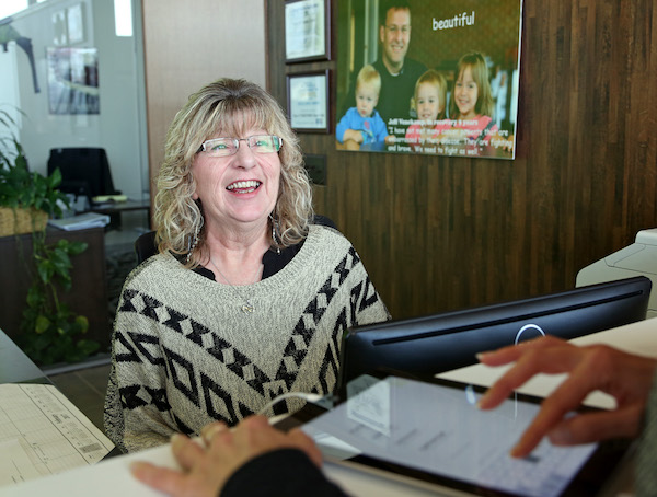 Photo of Sue Unzelman, Sioux Falls Director of First Impressions