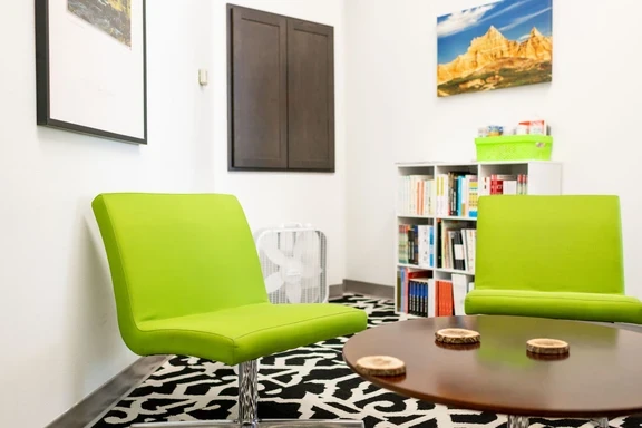 Photo of addiction peer coaching room in Sioux Falls, SD